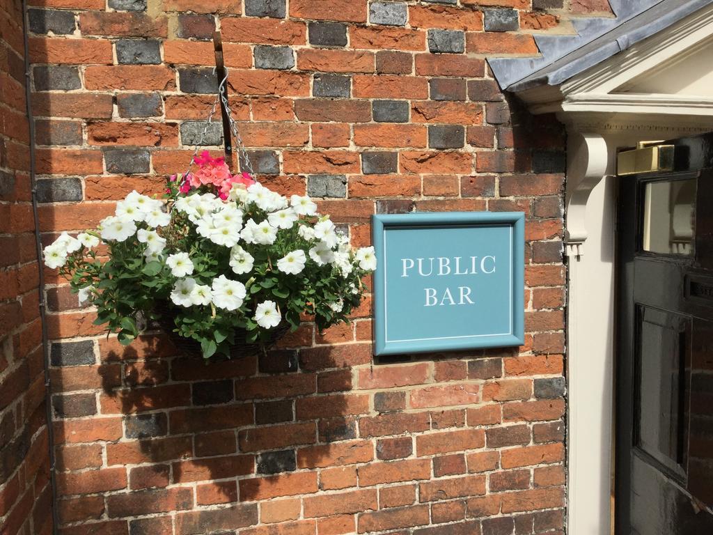Three Tuns Ashwell Bed & Breakfast Exterior photo